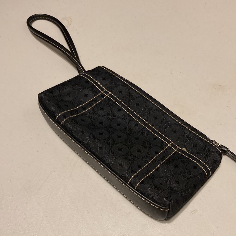 Wristlet black jacquard fabric